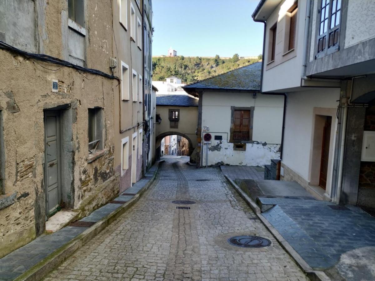 Calle Olavarrieta 16 Bajo Luarca Buitenkant foto
